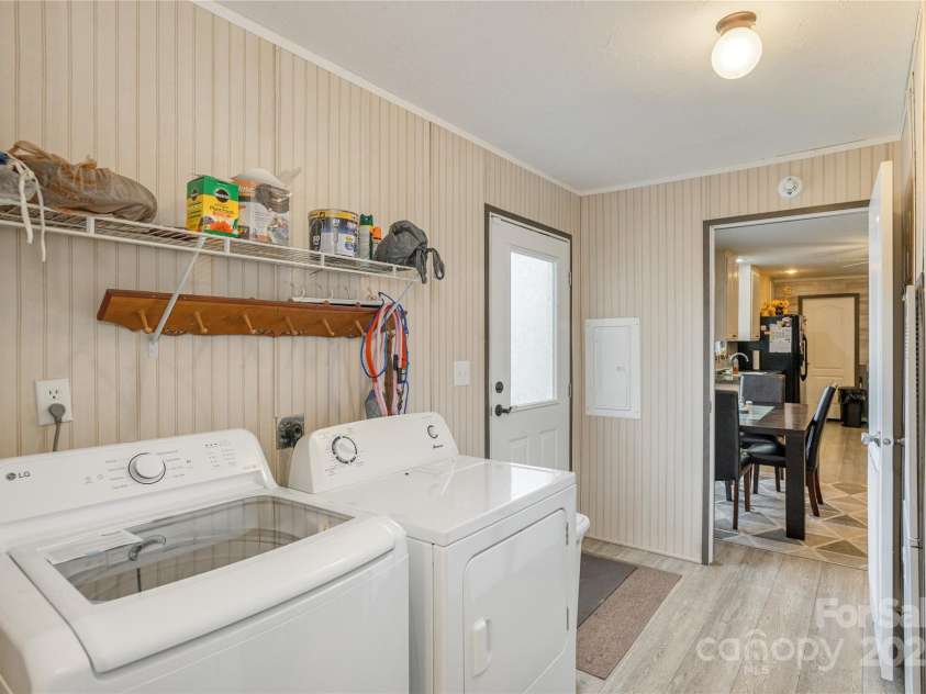 471 Pleasant Grove Road, Hendersonville, NC 28739.  MLS# CAR4243526, YatesRealty ID 10179. 