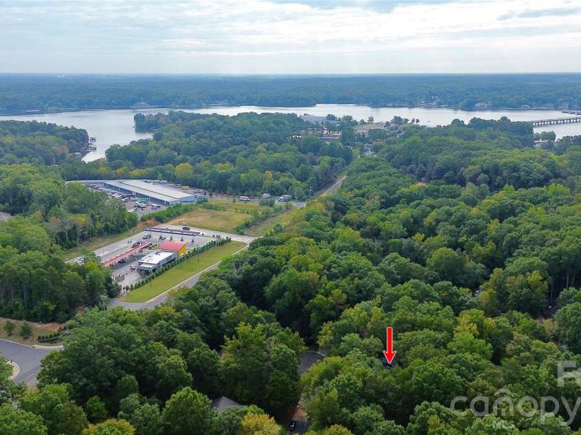 16 Woodvine Lane, Clover, SC 29710.  MLS# CAR4303329, YatesRealty ID 10180. 
