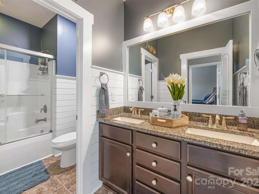 487 Hawks Creek Parkway, Fort Mill, SC 29708.  MLS# CAR4246089, YatesRealty ID 10180. 2nd floor bathroom