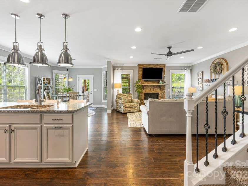 487 Hawks Creek Parkway, Fort Mill, SC 29708.  MLS# CAR4246089, YatesRealty ID 10180. 