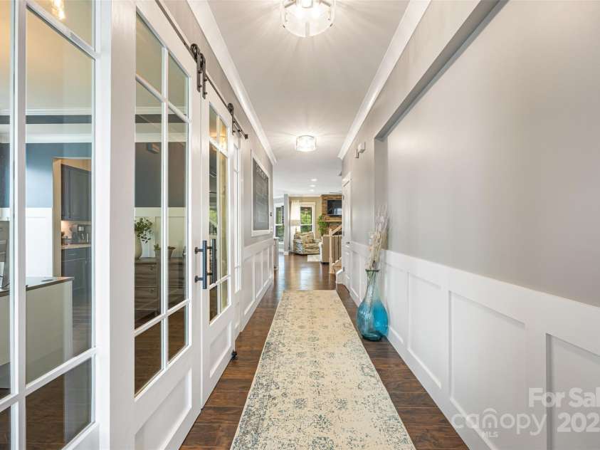 487 Hawks Creek Parkway, Fort Mill, SC 29708.  MLS# CAR4246089, YatesRealty ID 10180. Entry Way