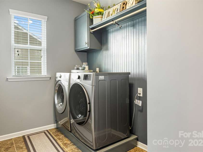487 Hawks Creek Parkway, Fort Mill, SC 29708.  MLS# CAR4246089, YatesRealty ID 10180. Laundry room
