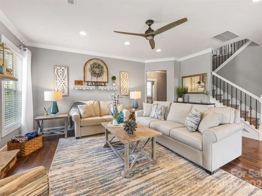 487 Hawks Creek Parkway, Fort Mill, SC 29708.  MLS# CAR4246089, YatesRealty ID 10180. Living room