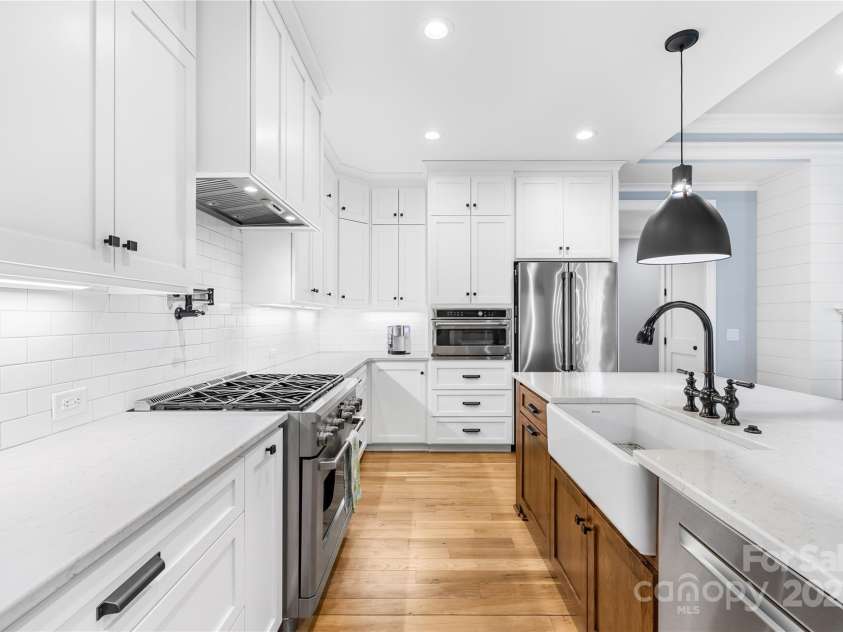 108 Castleview Lane, Mooresville, NC 28115.  MLS# CAR4246453, YatesRealty ID 10181. 
