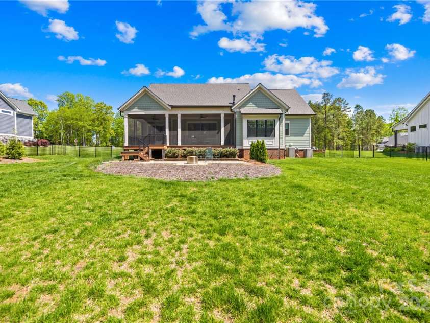 108 Castleview Lane, Mooresville, NC 28115.  MLS# CAR4246453, YatesRealty ID 10181. 