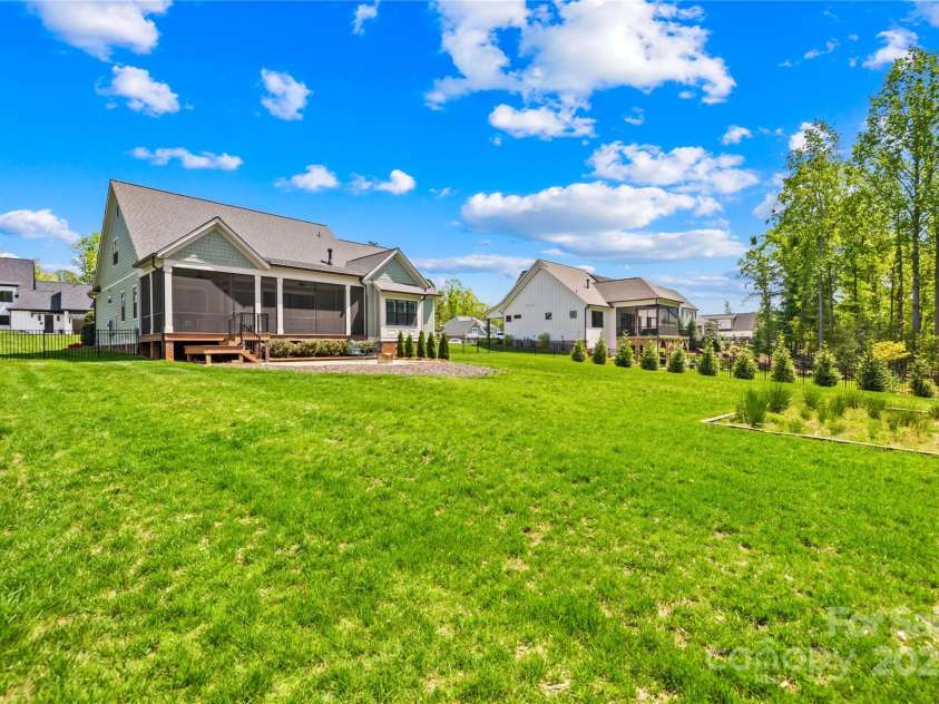108 Castleview Lane, Mooresville, NC 28115.  MLS# CAR4246453, YatesRealty ID 10181. 