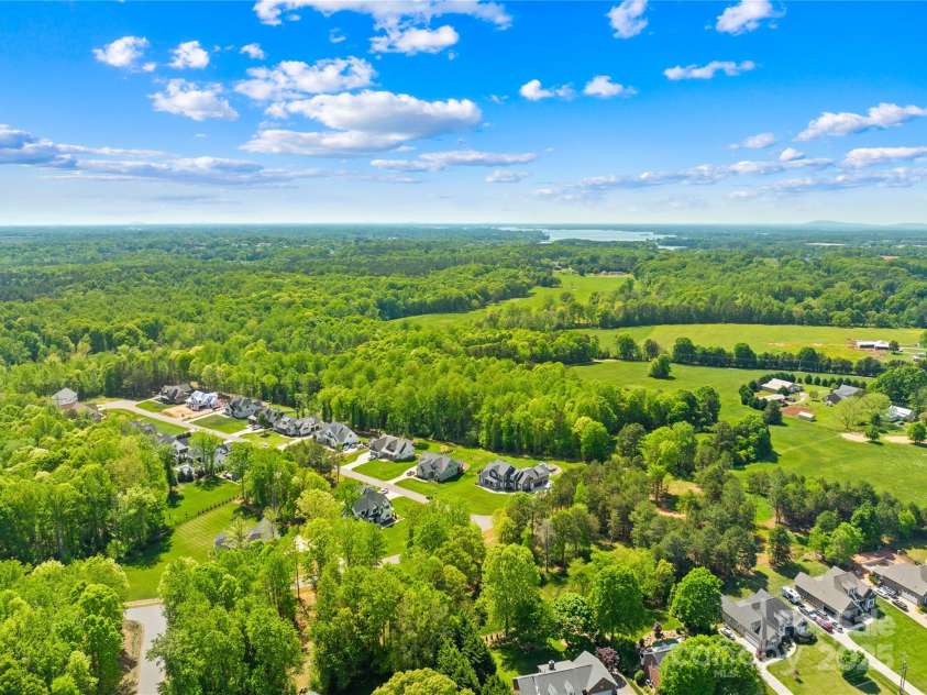108 Castleview Lane, Mooresville, NC 28115.  MLS# CAR4246453, YatesRealty ID 10181. 