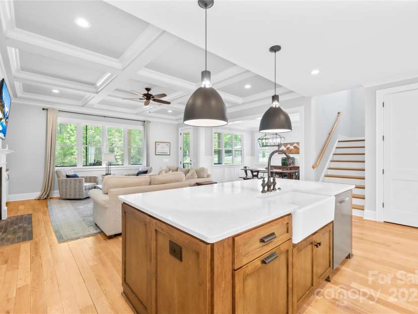 108 Castleview Lane, Mooresville, NC 28115.  MLS# CAR4246453, YatesRealty ID 10181. Open floor plan
