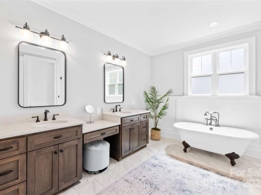 108 Castleview Lane, Mooresville, NC 28115.  MLS# CAR4246453, YatesRealty ID 10181. Primary ensuite with heated tile flooring