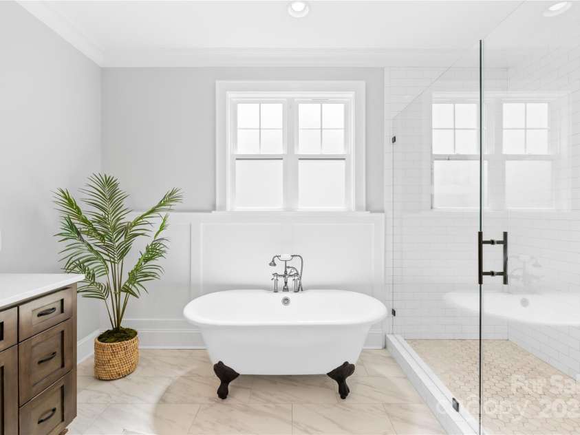 108 Castleview Lane, Mooresville, NC 28115.  MLS# CAR4246453, YatesRealty ID 10181. Timeless bathtub and extra large shower