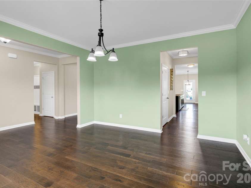 183 Water Ski Drive, Statesville, NC 28677.  MLS# CAR4319925, YatesRealty ID 10182. Dining Room