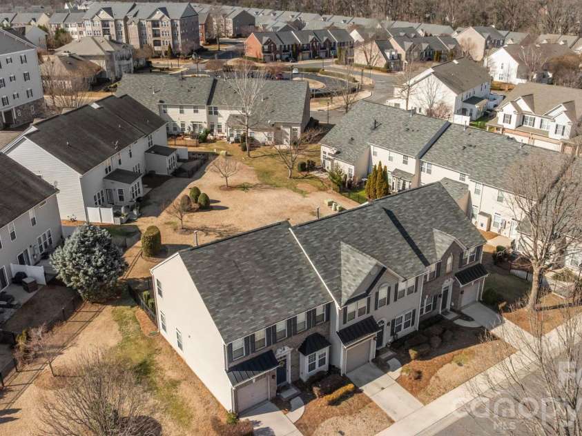 2318 Whitford Lane, Charlotte, NC 28210.  MLS# CAR4342474, YatesRealty ID 10185. 
