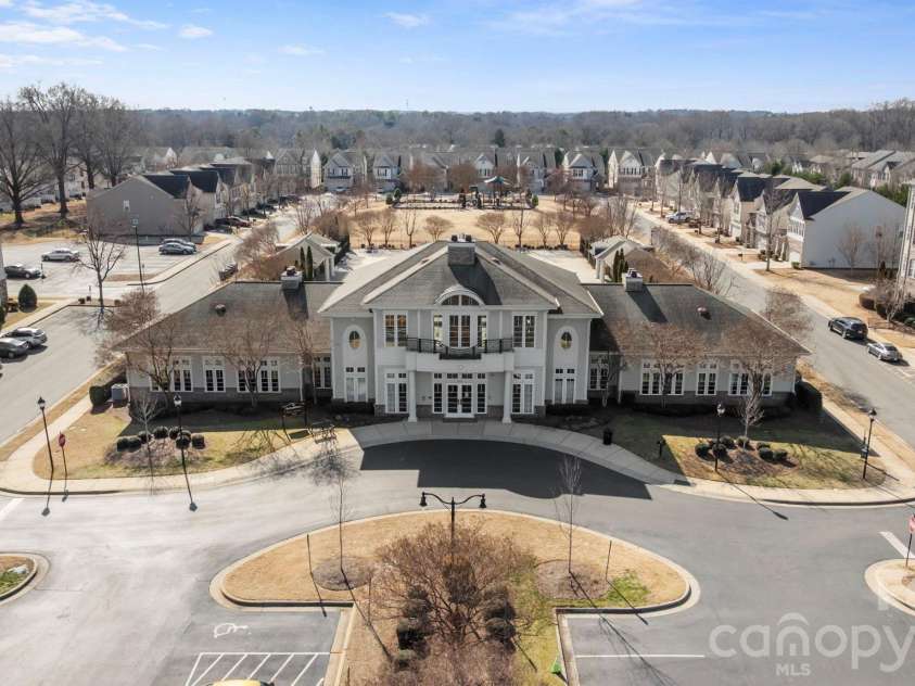 2318 Whitford Lane, Charlotte, NC 28210.  MLS# CAR4342474, YatesRealty ID 10185. 