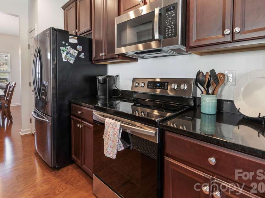 2318 Whitford Lane, Charlotte, NC 28210.  MLS# CAR4342474, YatesRealty ID 10185. 