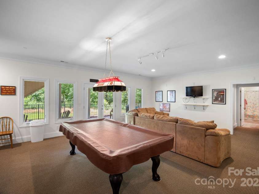 591 Emerald Isle Court, Lexington, NC 27292.  MLS# CAR4245365, YatesRealty ID 10185. Basement