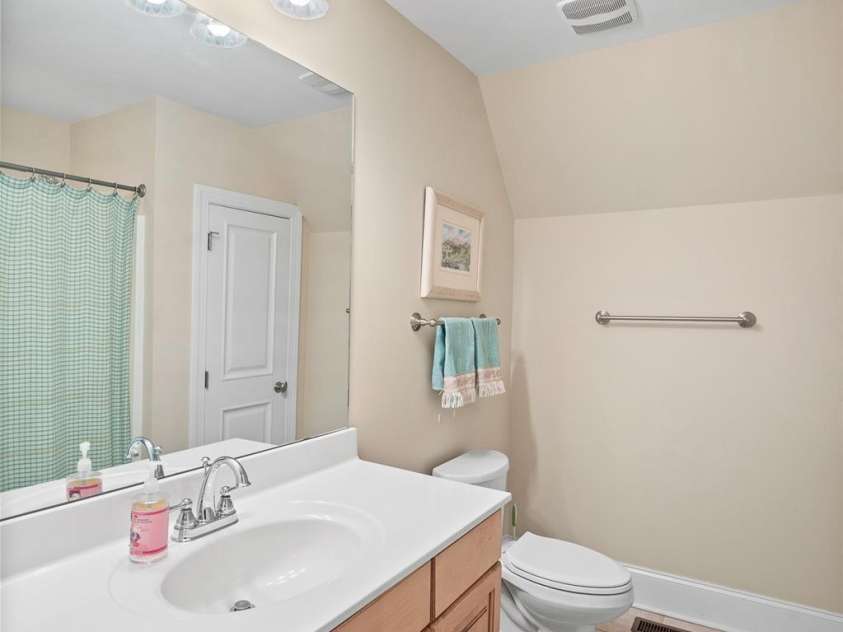 591 Emerald Isle Court, Lexington, NC 27292.  MLS# CAR4245365, YatesRealty ID 10185. Bathroom on Upper Level