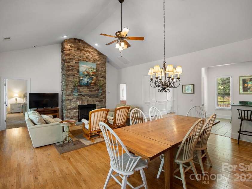 591 Emerald Isle Court, Lexington, NC 27292.  MLS# CAR4245365, YatesRealty ID 10185. Livingroom and Dining Room