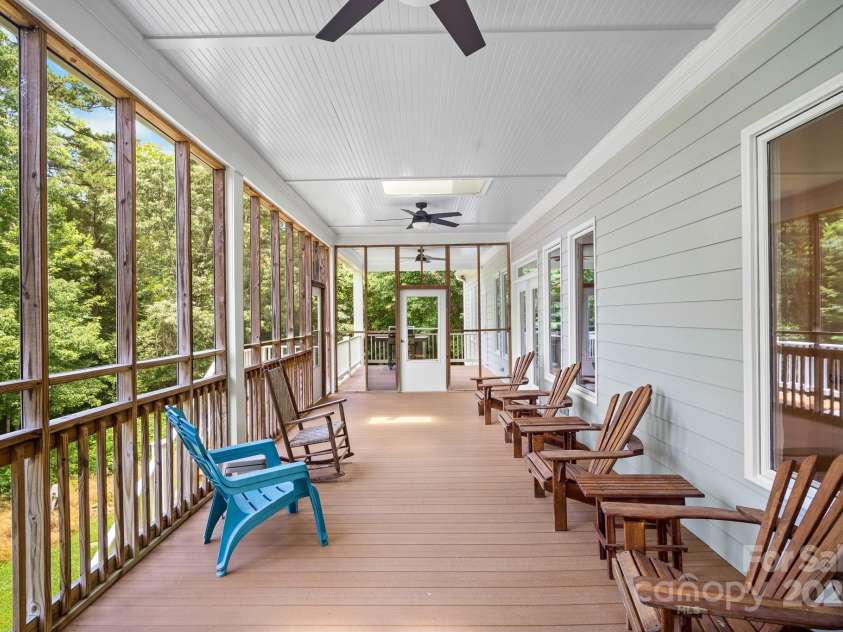 591 Emerald Isle Court, Lexington, NC 27292.  MLS# CAR4245365, YatesRealty ID 10185. Screened-in porch facing the lake (Main Level)