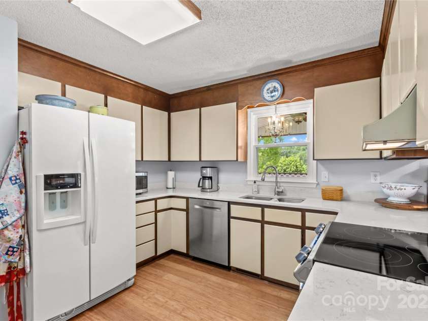 1260 Summer Lane, Salisbury, NC 28146.  MLS# CAR4251380, YatesRealty ID 10187. 