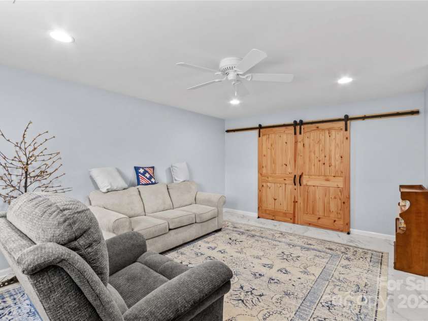 1260 Summer Lane, Salisbury, NC 28146.  MLS# CAR4251380, YatesRealty ID 10187. 