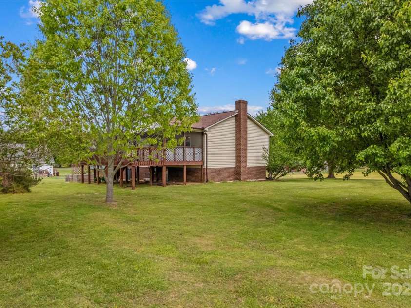 1260 Summer Lane, Salisbury, NC 28146.  MLS# CAR4251380, YatesRealty ID 10187. 