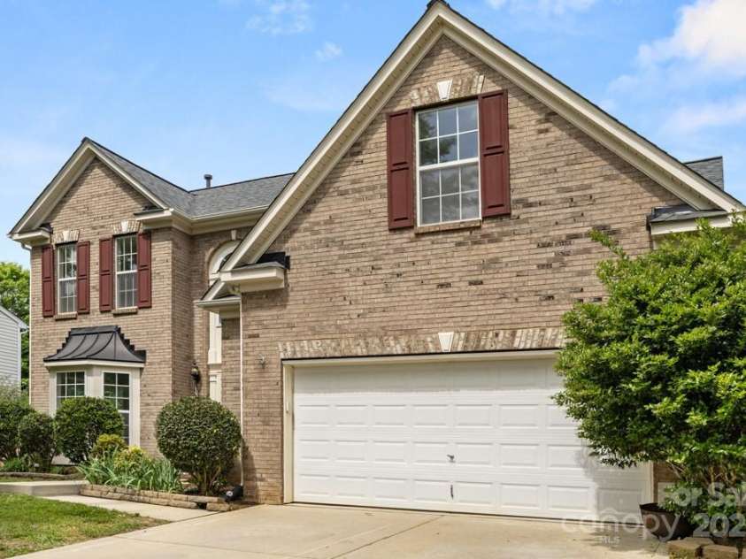 124 Shephard Hill Drive, Mooresville, NC 28115.  MLS# CAR4251537, YatesRealty ID 10188. 