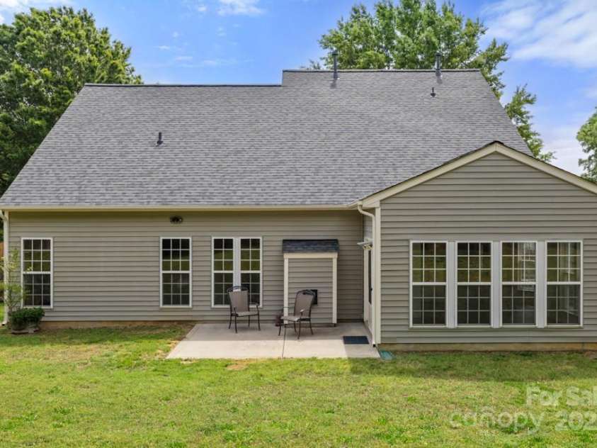 124 Shephard Hill Drive, Mooresville, NC 28115.  MLS# CAR4251537, YatesRealty ID 10188. 