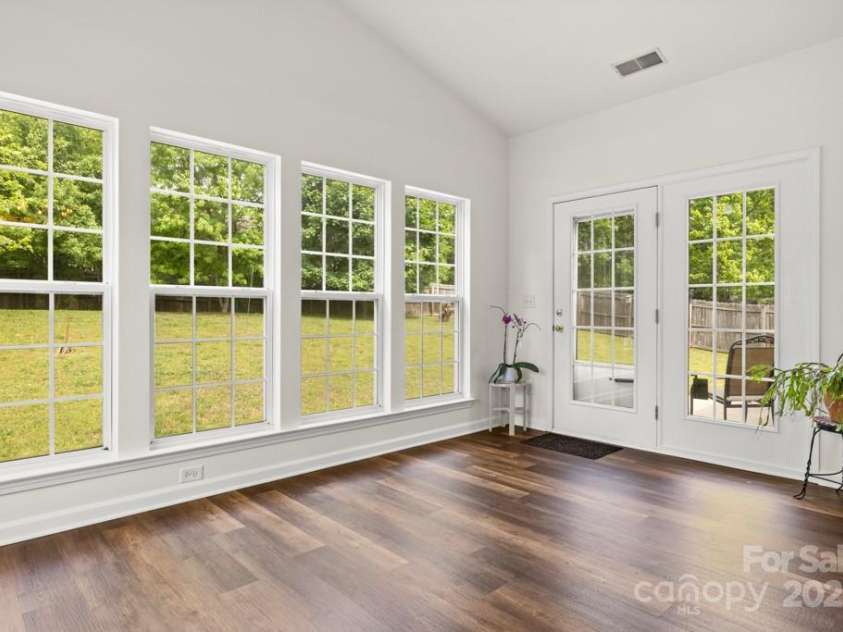 124 Shephard Hill Drive, Mooresville, NC 28115.  MLS# CAR4251537, YatesRealty ID 10188. 