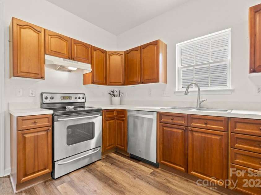 124 Shephard Hill Drive, Mooresville, NC 28115.  MLS# CAR4251537, YatesRealty ID 10188. 