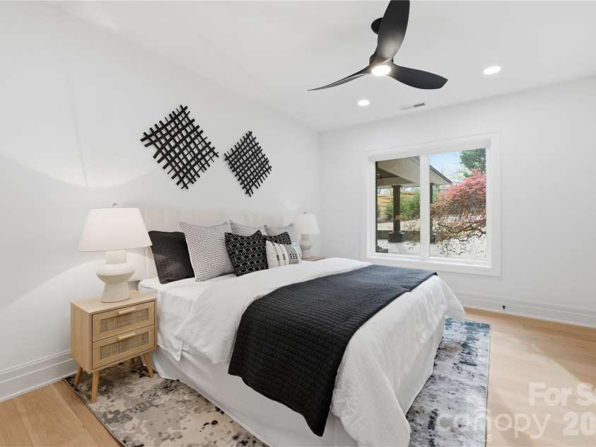 1417 Wendover Road, Charlotte, NC 28211.  MLS# CAR4360289, YatesRealty ID 10189. Bedroom 3