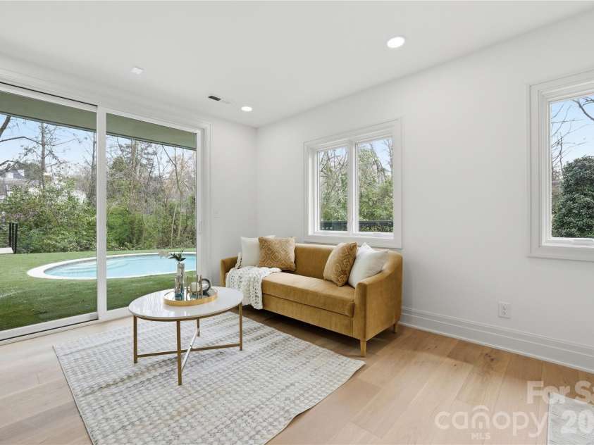 1417 Wendover Road, Charlotte, NC 28211.  MLS# CAR4360289, YatesRealty ID 10189. Primary Suite