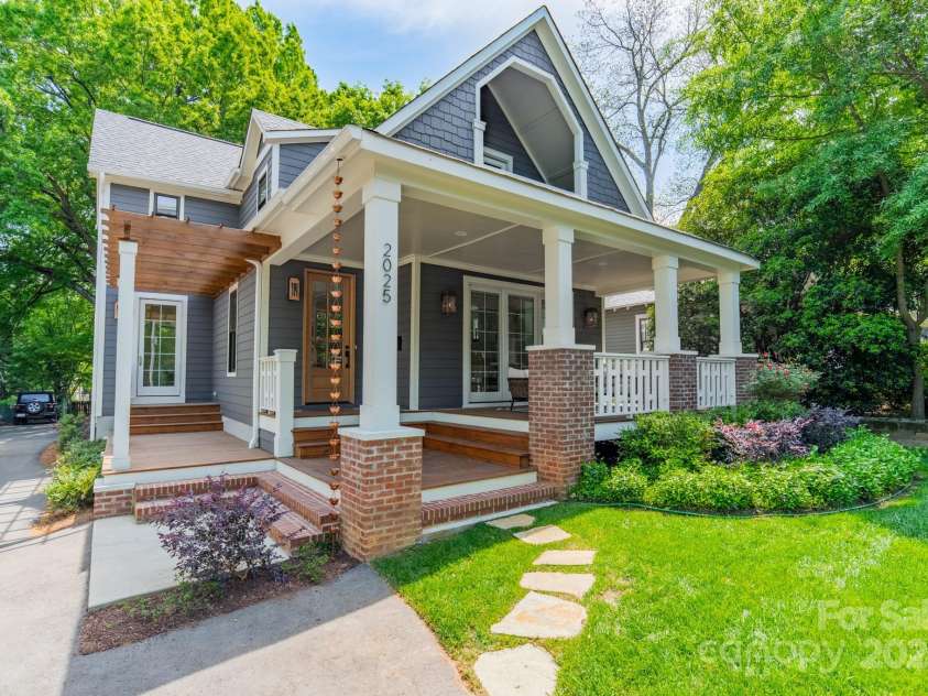 2025 Euclid Avenue, Charlotte, NC 28203.  MLS# CAR4250314, YatesRealty ID 10189. 