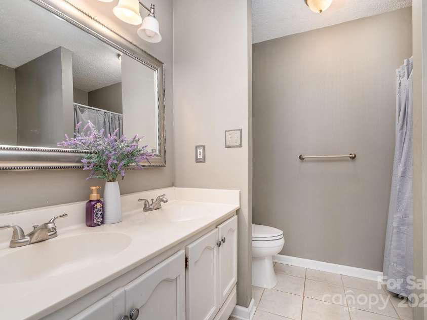 101 Ingonish Drive, Gastonia, NC 28056.  MLS# CAR4210842, YatesRealty ID 1019. 