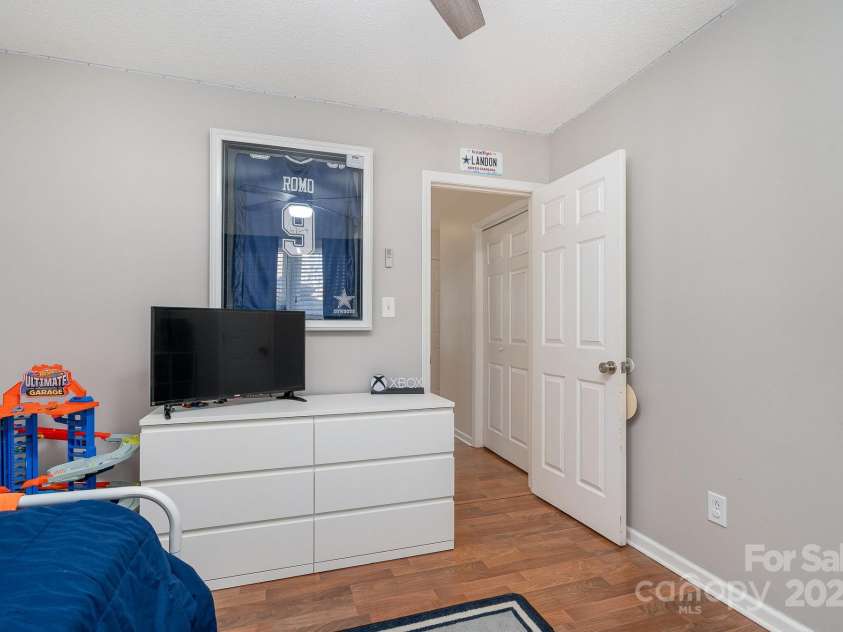 101 Ingonish Drive, Gastonia, NC 28056.  MLS# CAR4210842, YatesRealty ID 1019. 