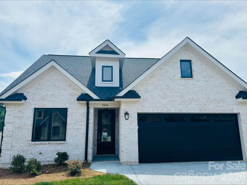 5044 Silver Trace Lane, Denver, NC 28037.  MLS# CAR4310814, YatesRealty ID 1019. 