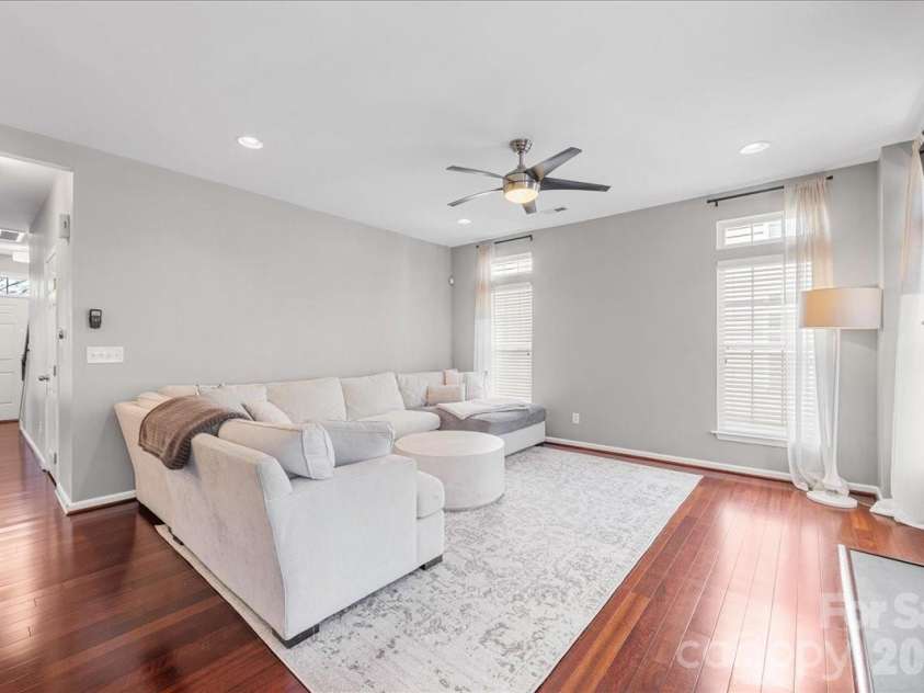 2301 Whitford Lane, Charlotte, NC 28210.  MLS# CAR4358842, YatesRealty ID 10190. 
