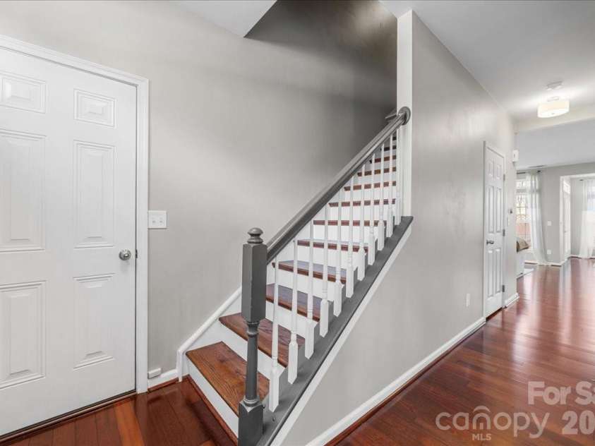 2301 Whitford Lane, Charlotte, NC 28210.  MLS# CAR4358842, YatesRealty ID 10190. 