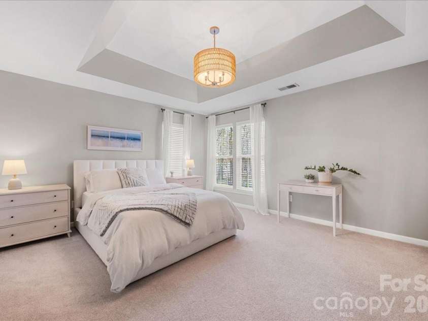 2301 Whitford Lane, Charlotte, NC 28210.  MLS# CAR4358842, YatesRealty ID 10190. 