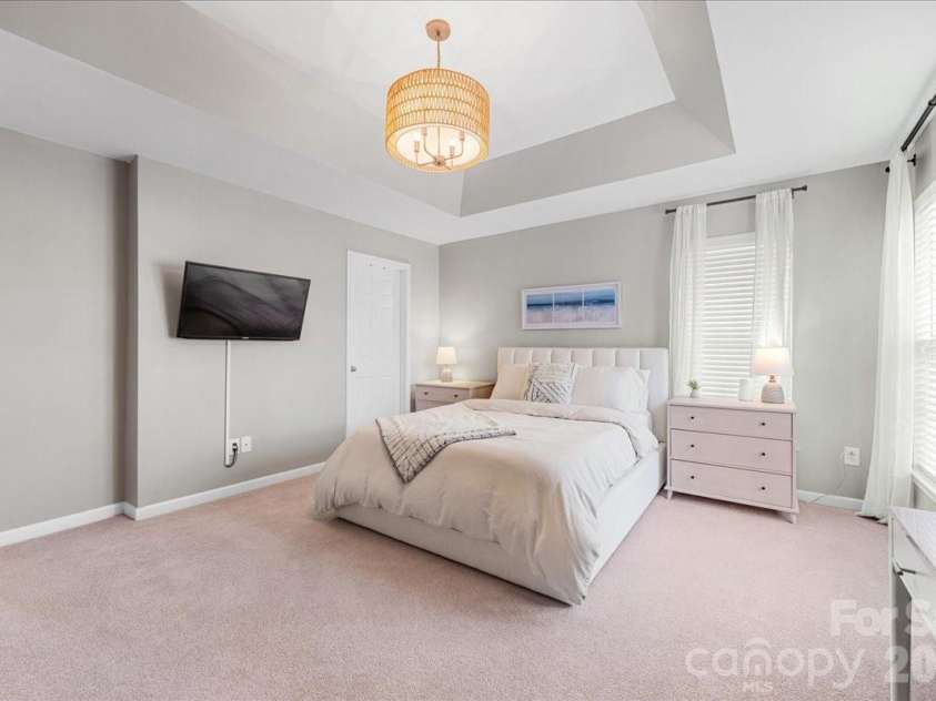 2301 Whitford Lane, Charlotte, NC 28210.  MLS# CAR4358842, YatesRealty ID 10190. 