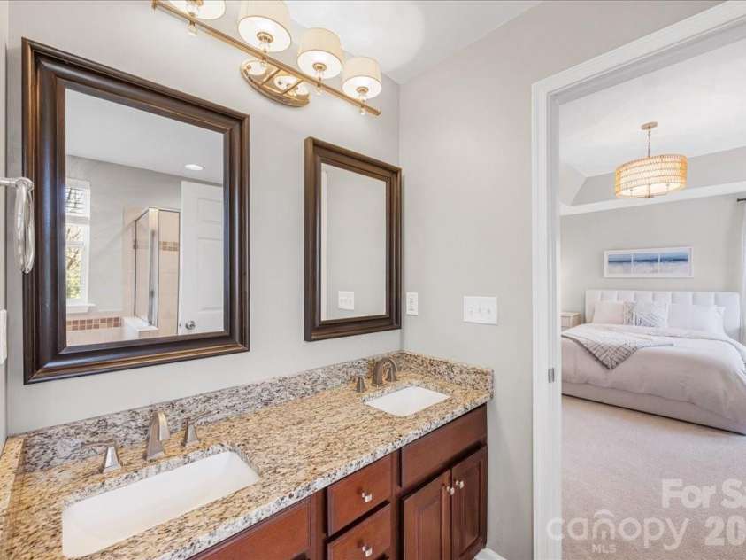 2301 Whitford Lane, Charlotte, NC 28210.  MLS# CAR4358842, YatesRealty ID 10190. 