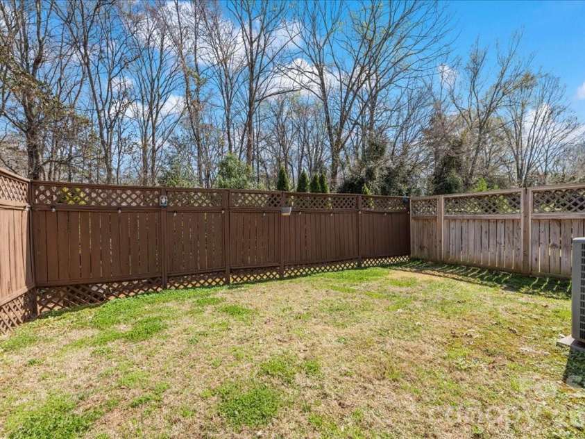 2301 Whitford Lane, Charlotte, NC 28210.  MLS# CAR4358842, YatesRealty ID 10190. 