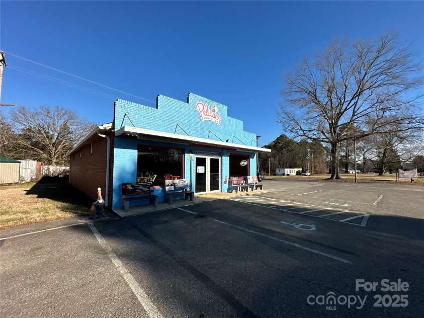 114 Barker Road, Dallas, NC 28034.  MLS# CAR4243980, YatesRealty ID 10191. 