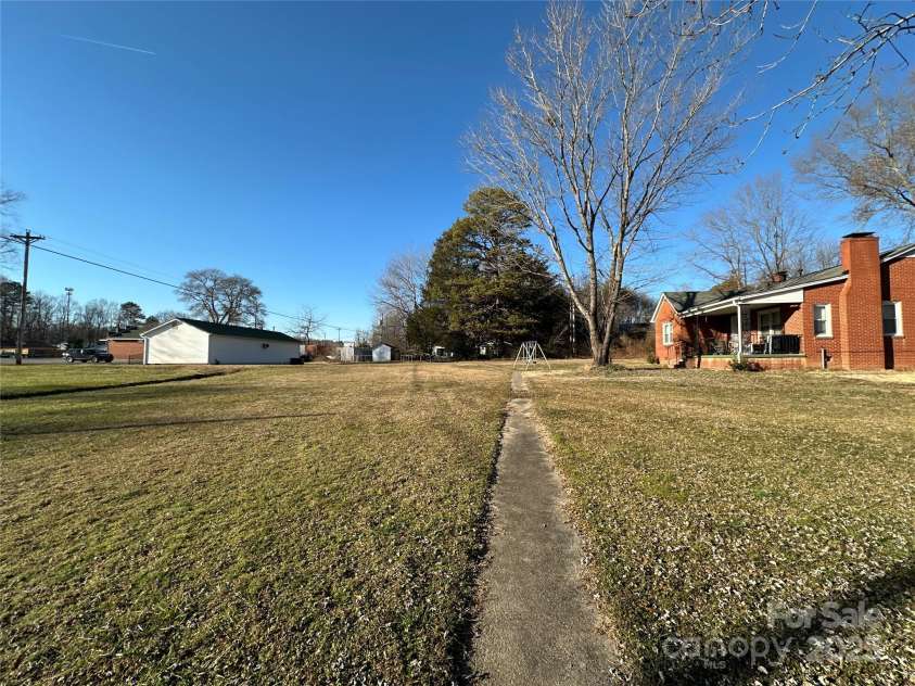 114 Barker Road, Dallas, NC 28034.  MLS# CAR4243980, YatesRealty ID 10191. 