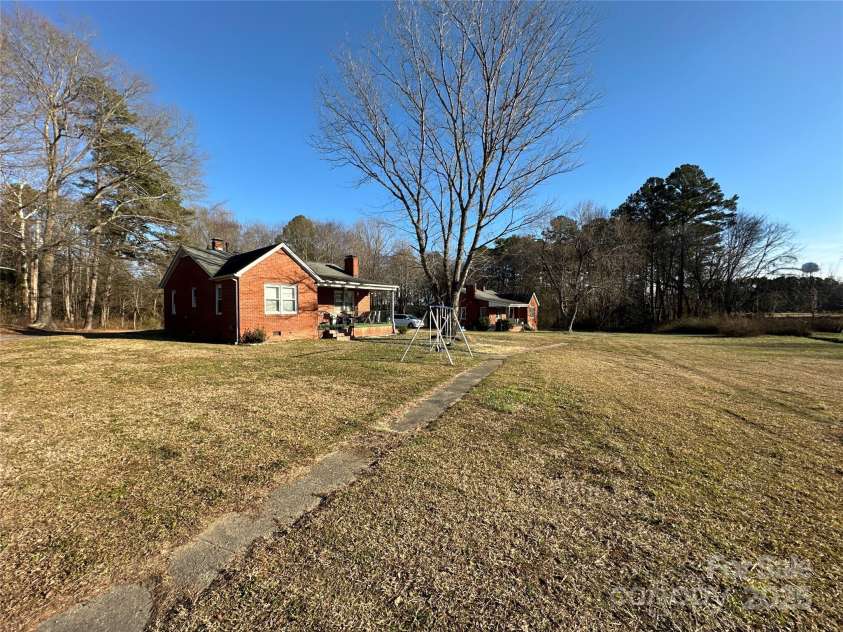 114 Barker Road, Dallas, NC 28034.  MLS# CAR4243980, YatesRealty ID 10191. 