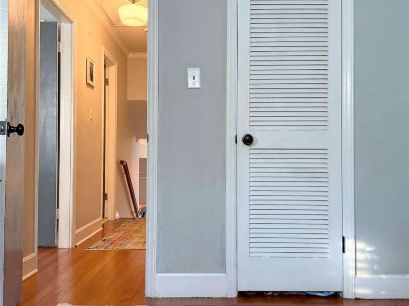 6701 Rugby Lane, Charlotte, NC 28226.  MLS# CAR4360947, YatesRealty ID 10191. 