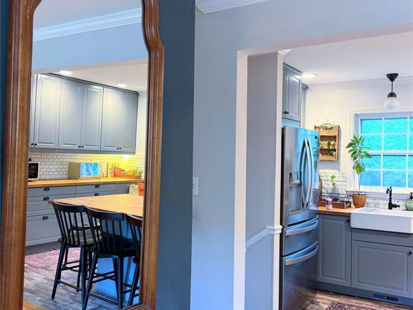 6701 Rugby Lane, Charlotte, NC 28226.  MLS# CAR4360947, YatesRealty ID 10191. 