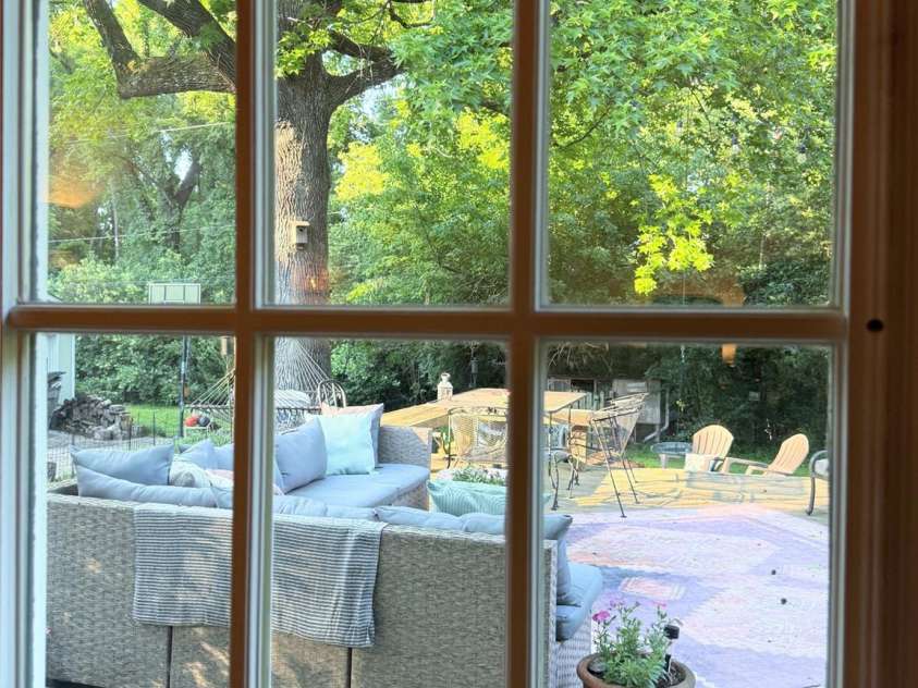 6701 Rugby Lane, Charlotte, NC 28226.  MLS# CAR4360947, YatesRealty ID 10191. 