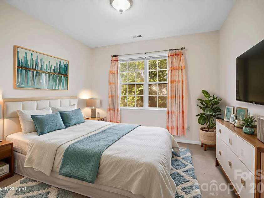 2 Breyerton Court, Asheville, NC 28804.  MLS# CAR4364495, YatesRealty ID 10192. Virtually Staged