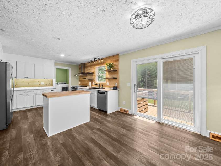 3546 Mount Pleasant Road, Concord, NC 28025.  MLS# CAR4247028, YatesRealty ID 10192. 