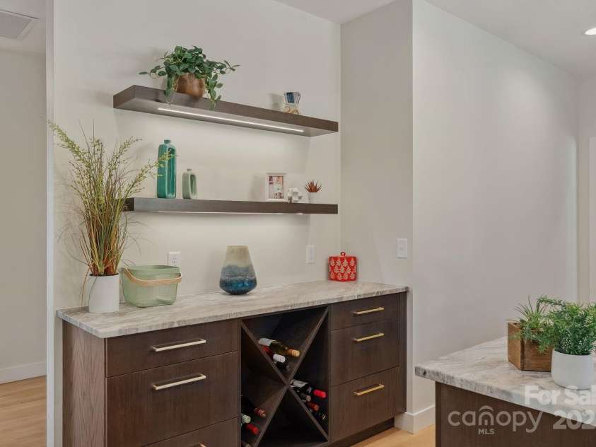 512 Tenth Street, Black Mountain, NC 28711.  MLS# CAR4247173, YatesRealty ID 10193. Ideal Coffee Bar * Under Shelf Lighting